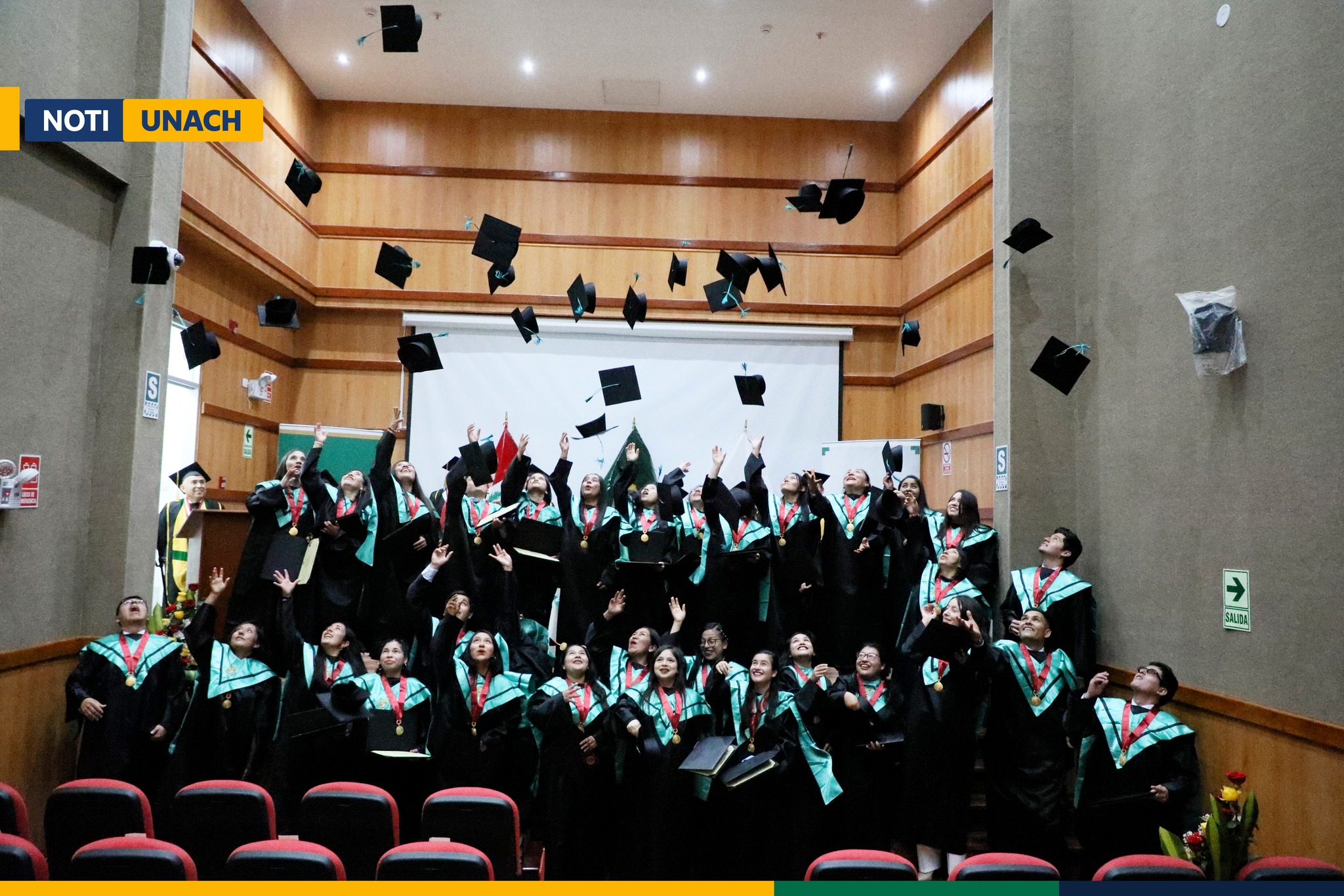 UNACH CONFIERE GRADO ACADÉMICO DE BACHILLER A 41 ESTUDIANTES